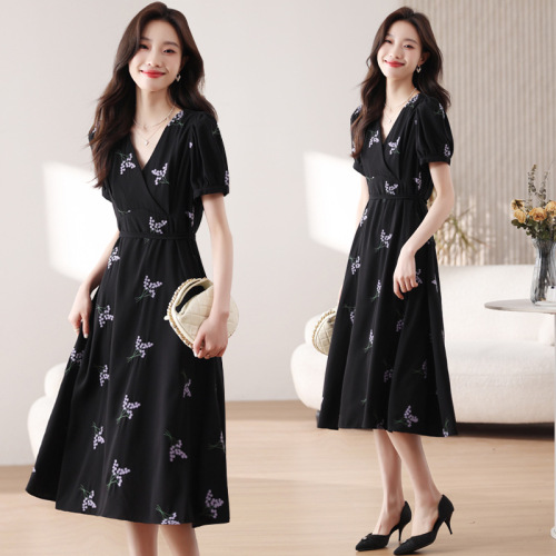 New casual new cheongsam sexy mom European and American cheongsam mid-length bubble slim fit V-neck short sleeve slim fit