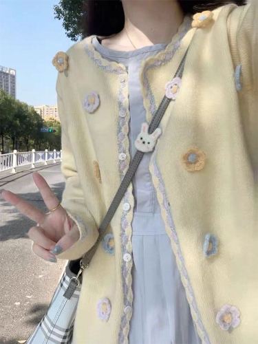 Gentle style embroidered flower knitted cardigan for women to wear with early spring milk tea, soft and waxy, super nice to wear as an outer sweater jacket