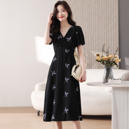 New casual new cheongsam sexy mom European and American cheongsam mid-length bubble slim fit V-neck short sleeve slim fit