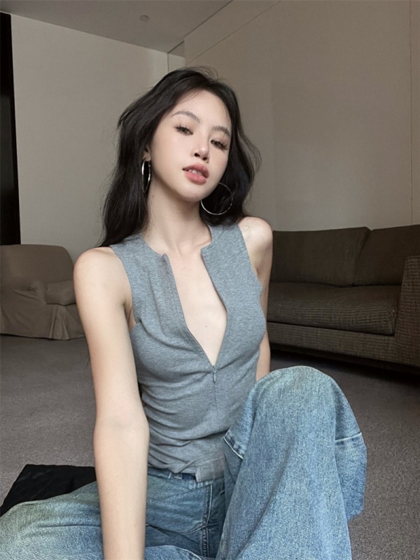 Real shot and real price~Zipper round neck sleeveless camisole women's 2024 summer new I-shaped waist slim fit top