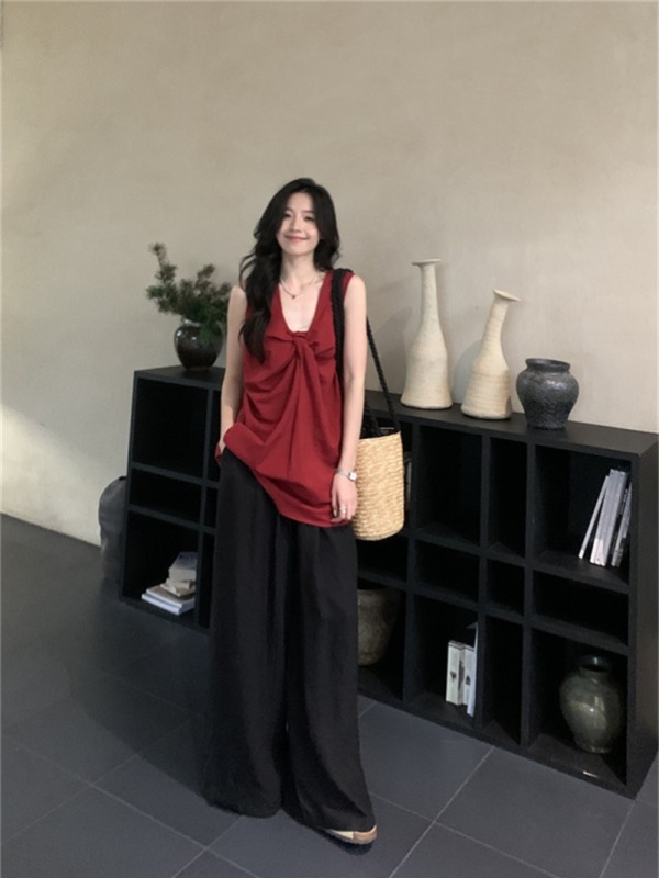 Actual shot and real price ~ Designed twist vest, elegant sleeveless top + loose elastic waist trousers two-piece set