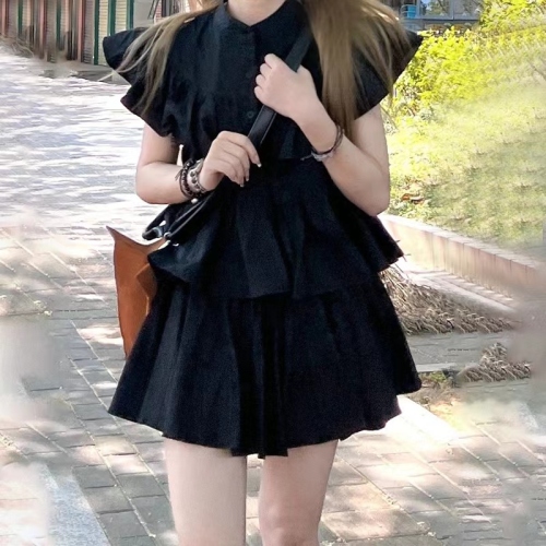 French small flying sleeve black dress for women summer 2024 new style ruffled cake short skirt design