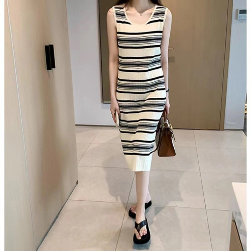 Tmall quality striped knitted dress French design temperament slim sleeveless vest dress mid-length