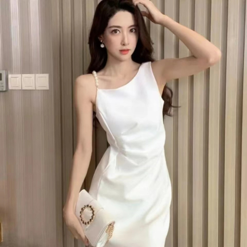 2024 New Pearl Suspender Dress Women's Summer Skirt French Style Slim Fit Fashion Short Skirt