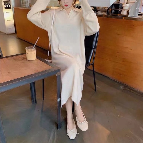 Long skirt dress for women in autumn and winter with loose temperament and slimming knee-length knitted sweater bottoming skirt