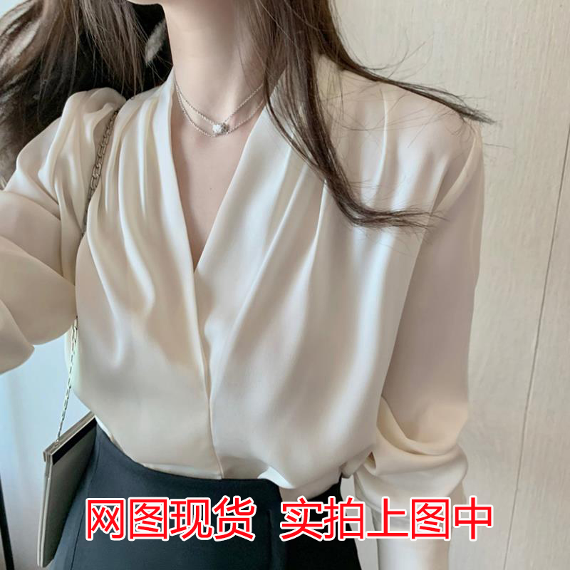 白色v領緞面襯衫通勤正裝上衣設計感小眾職業裝白襯衣女裝高級感