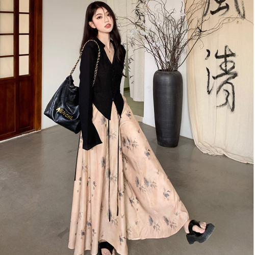 2024 early autumn new style new Chinese suit design, unique long-sleeved top, retro ink pants and skirt, slimming