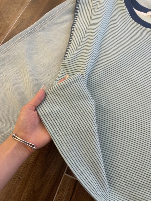 A very Hong Kong style piece ~ Retro striped right shoulder small flying sleeves top for women summer new sleeveless vest