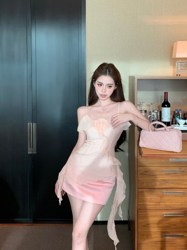 Real shot!  Pure Desire Ruffled Flower Camisole Top Women's Pink Hip Covering Skirt Two-piece Set