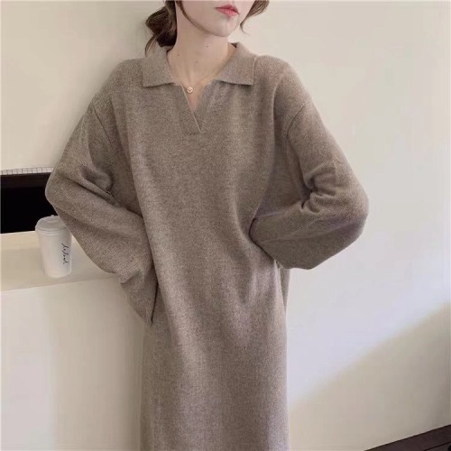 Long skirt dress for women in autumn and winter with loose temperament and slimming knee-length knitted sweater bottoming skirt