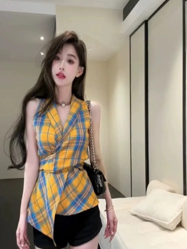 Summer Dopamine Contrast Plaid V-neck Twist Tie Sleeveless Halter Vest Slim Waist Versatile Top for Women