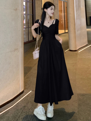 Large size chic French square neck dress Hepburn style little black dress slimming body-covering skirt for women