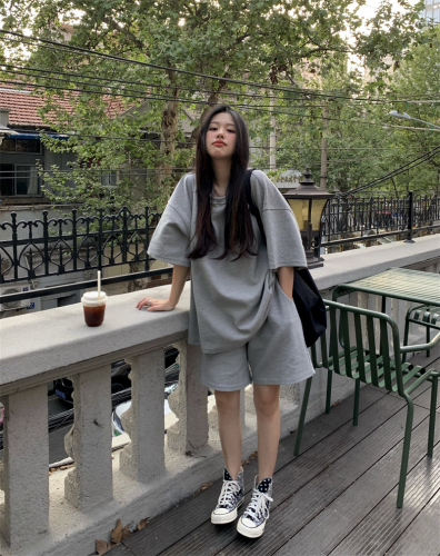 Korean chic summer simple round neck pullover thin high waist loose wide leg casual shorts suit