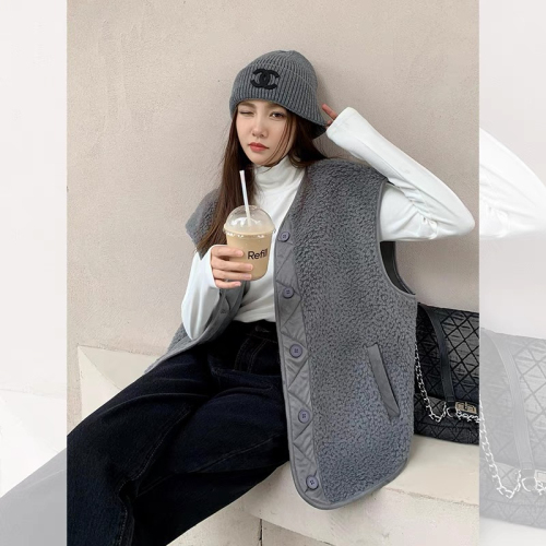 South Korea's Dongdaemun New Gray Lamb Wool Vest Women's Winter New Loose Vest Vest Clip Warm Jacket Trendy