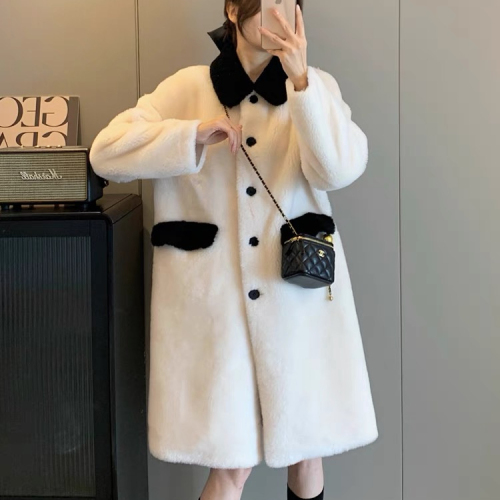 2024 Autumn Clothing Black and White Small Fragrance Style Contrast Color Lamb Velvet Jacket Women's Mid-Length Korean Style Versatile Style