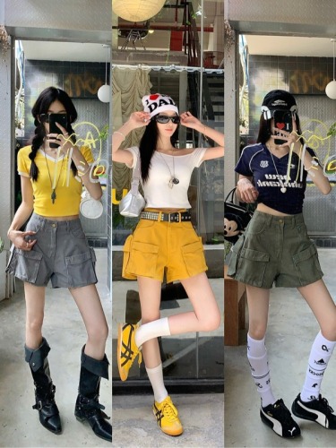 Actual shot ~ American retro niche design multi-pocket hip overalls for women, casual mid-waist shorts