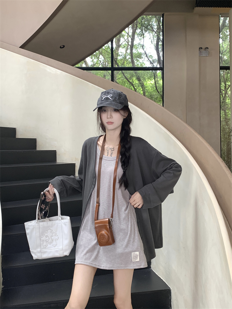 Real shot ~ Large size loose vest U-neck simple inner wear sleeveless top for women + solid color cardigan jacket