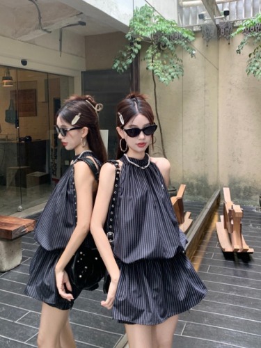 Real shot and real price striped halter dress fashion suit skirt women's summer sleeveless shirt bud shorts two-piece set