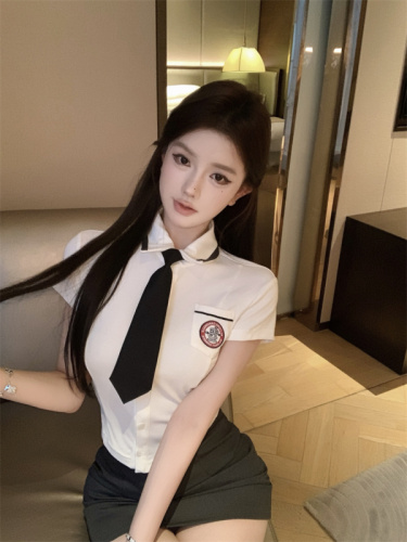 Actual shot and real price Korean embroidered POLO collar short-sleeved shirt slim college style shirt contrasting color niche short top