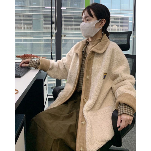 2024 Lamb Wool Spliced ​​Corduroy Jacket Women's Winter New Korean Style Student Loose Thickened Lapel Trendy