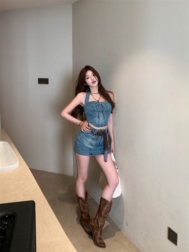 Real shot!  Hot girl pure desire denim suit female American summer waist halter top skirt short skirt trendy