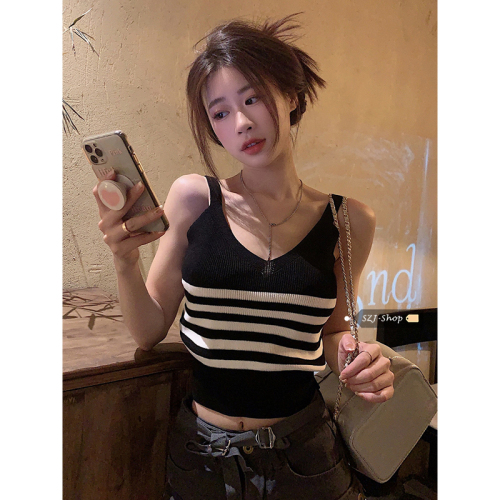 Tmall quality contrast striped V-neck suspender women's summer 2024 new outer sleeveless knitted top