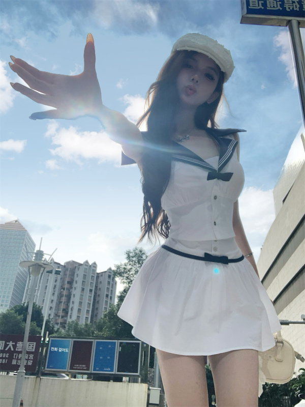 Actual shot and real price. College style bow-knot slim-fitting sleeveless navy collar shirt + bow-knot skirt.