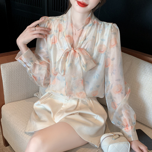 Real shot floral chiffon shirt women's long sleeve 2024 new temperament fashion top butterfly shirt has been shipped