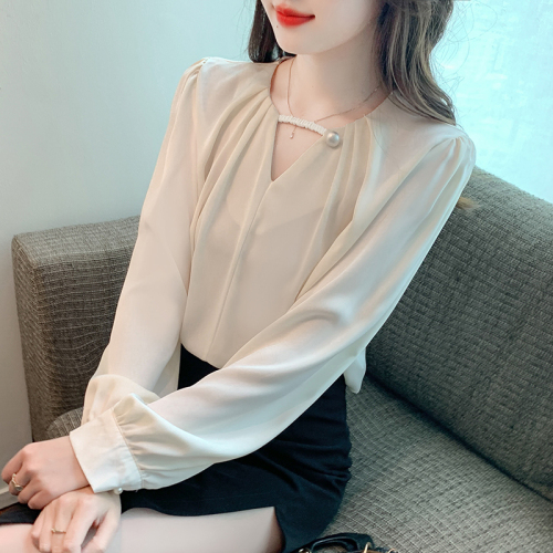 Actual shot of 2024 new autumn loose-fitting casual satin long-sleeved shirt for women with light and sophisticated design