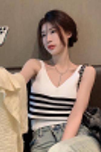 Tmall quality contrast striped V-neck suspender women's summer 2024 new outer sleeveless knitted top