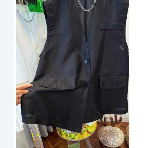 High-end black versatile V-neck Tencel chiffon shirt women's waistcoat vest cardigan light top 2024 summer new style