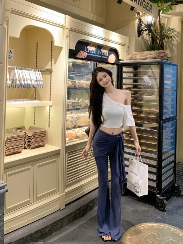 Wide version pure desire slightly see-through simple T-shirt + fake two-piece lace-up slightly flared slimming leg-lengthening casual pants