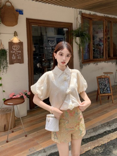 20 Tencel hollow embroidered flower bud sleeve shirt French short-sleeved women + jacquard shorts