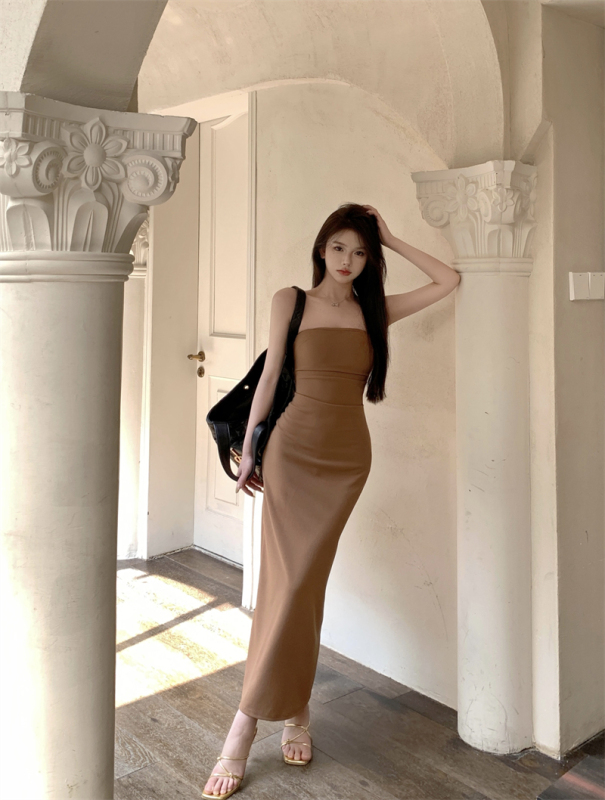 Real shot, real price, gentle temperament, pleated slimming elastic tube top slit dress solid color long skirt