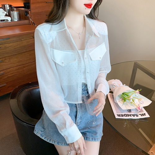 Actual shot of 2024 autumn new casual simple style short loose slim shirt single-breasted sweet sun protection jacket