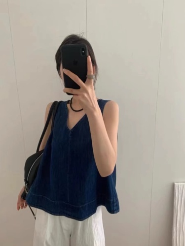 Official picture Korean style V-neck washed denim loose vest sweet age-reducing loose versatile sleeveless top for women