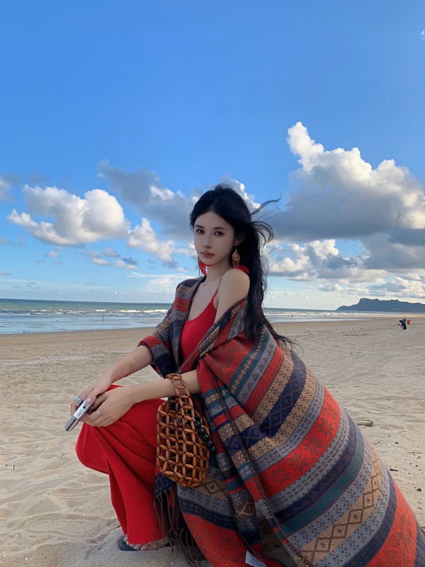 Real shot and real price Bohemian ethnic style shawl women's summer suspender dress two-piece suit