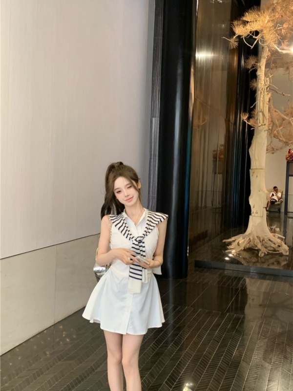 Real shot and real price pure little white flower casual pure desire obedient dress striped shawl suit