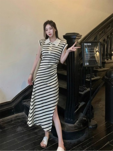 Dress Women's Summer Korean Version 2024 New Style Small Flying Sleeves Contrast Color Striped Waist Slimming A-Line Long Skirt