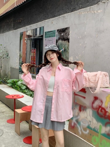 Actual shot of Korean retro all-match plaid shirt for women in all seasons 2024 new design niche striped shirt jacket