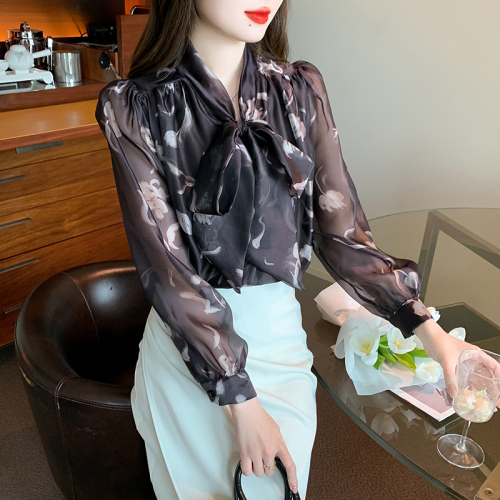 Already shipped, real shot 2024 autumn new style gentle and elegant bow tie shirt top French chiffon shirt