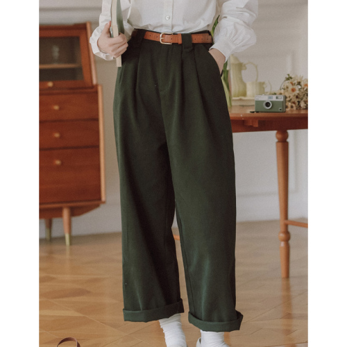 No less than 99 real shots of autumn and winter forest style niche wide-leg green trousers