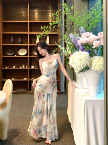 Real shot of new Chinese style suspender large floral dress mid-length skirt