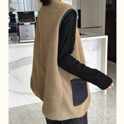 Lamb wool vest for women's outer wear autumn and winter 2024 new Korean loose small versatile denim vest jacket