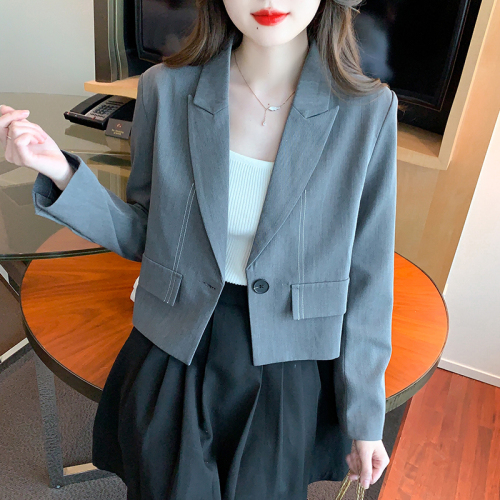 Real shot of small suit women's short coat spring and autumn small casual temperament top design professional suit