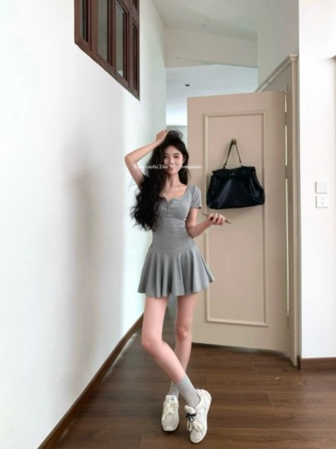 Real shot of summer pure desire college style U-neck waist pleated skirt short-sleeved dress high-waisted shorts suit