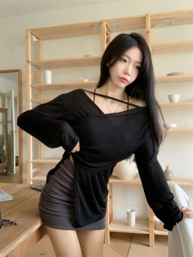 Design niche V-neck irregular crossover long-sleeved T-shirt for women apricot slim sunscreen top