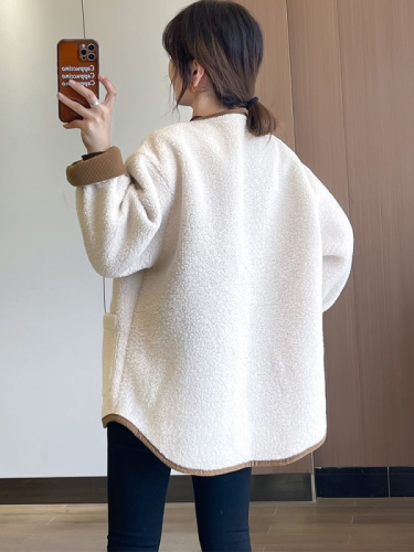 Lamb wool jacket women's new 2024 autumn and winter short style ladies retro high-end thickened baseball uniform top