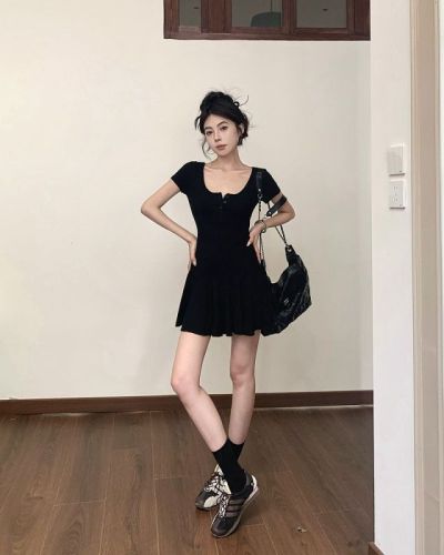 Real shot of summer pure desire college style U-neck waist pleated skirt short-sleeved dress high-waisted shorts suit