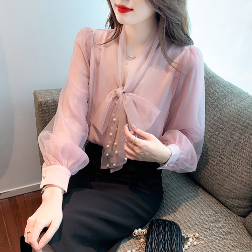 Real shot long-sleeved top 2024 autumn and winter new elegant classic temperament commuting beaded straps and soft yarn versatile shirt